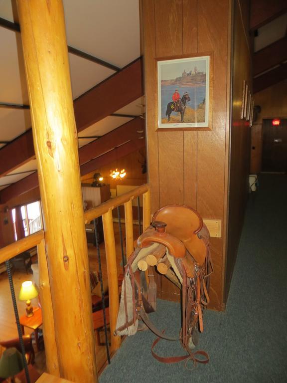 Black Cat Guest Ranch Brule Mines Екстер'єр фото