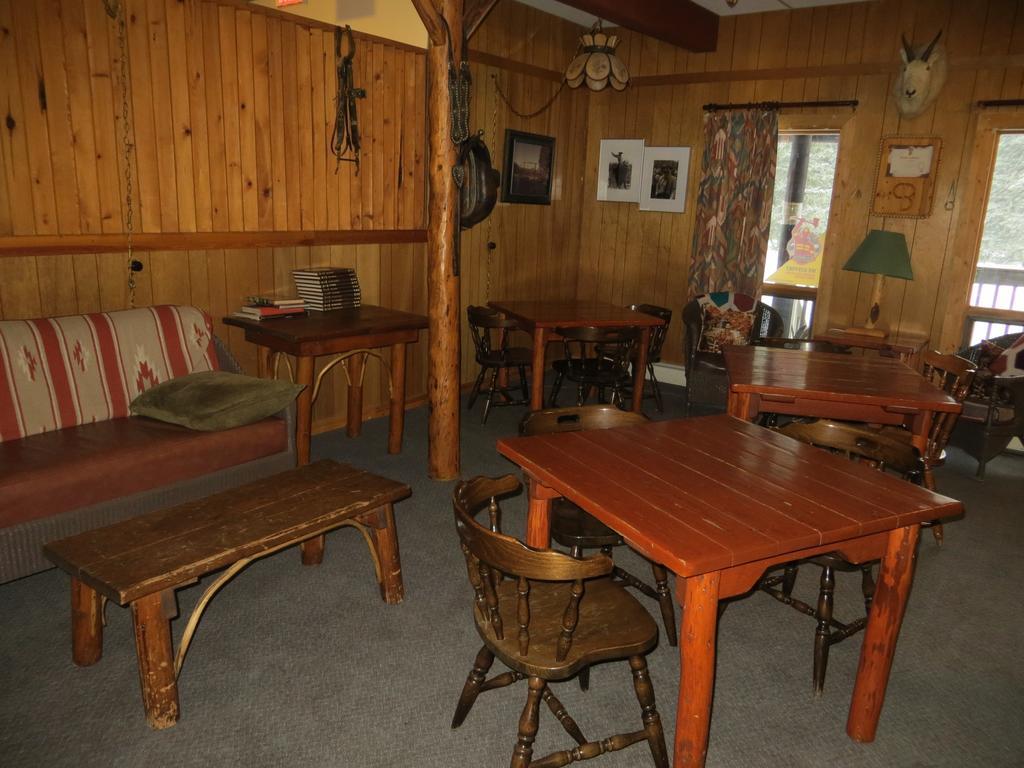 Black Cat Guest Ranch Brule Mines Екстер'єр фото