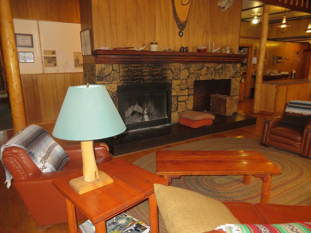 Black Cat Guest Ranch Brule Mines Екстер'єр фото