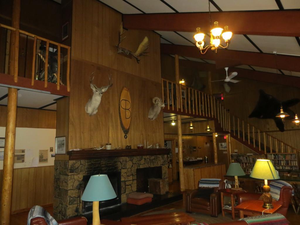 Black Cat Guest Ranch Brule Mines Екстер'єр фото